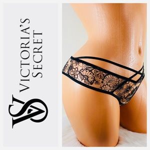 Victoria’s Secret Cheekini Medium